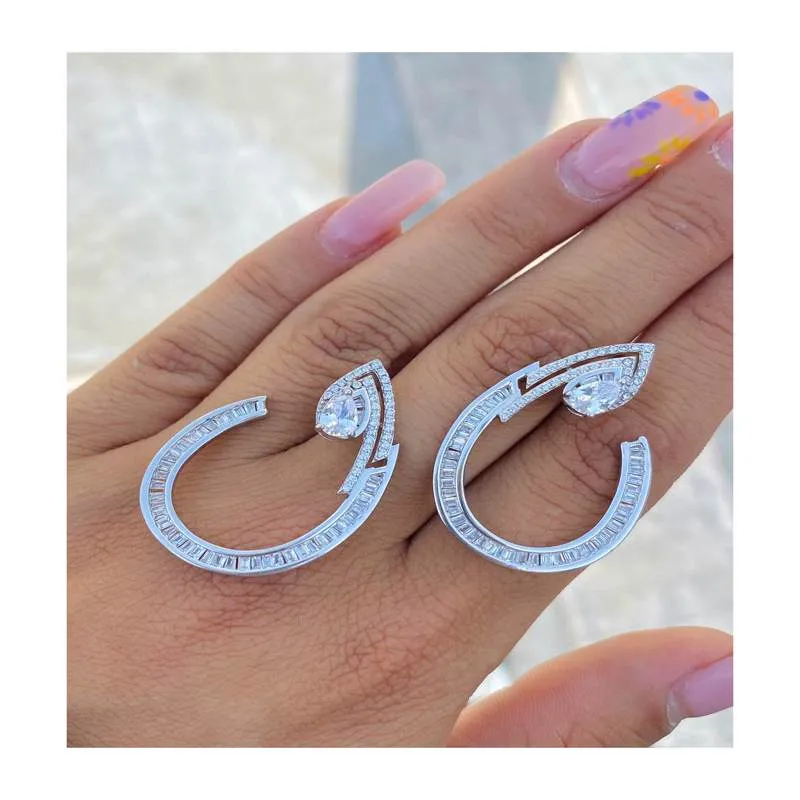 گوشواره نقره زنانه طرح اشکی نگین دار R-612 قیمت گوشواره نقره زنانه طرح اشکی نگین دار R-612