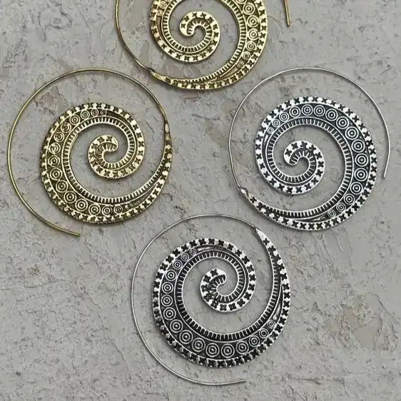 گوشواره هندی حلزونی برنجی